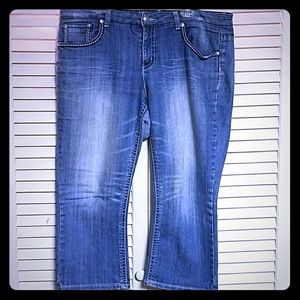 ND weekend capri jeans by Belk